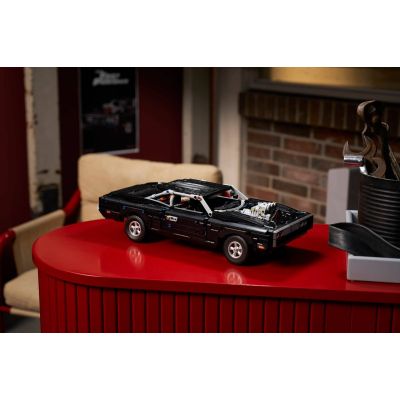 16. LEGO Technic 42231 - Fast and Furious Dodge Charger R/T Auto