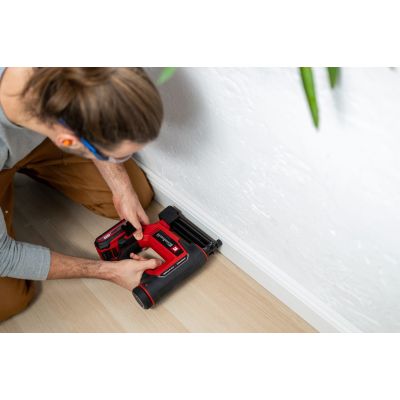 4. Akku-Tacker/Nagler TE-CN 18/32 Li – Solo EINHELL