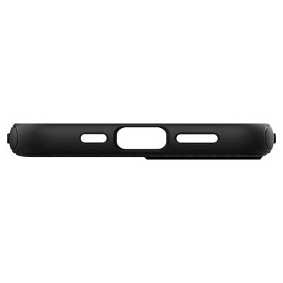 8. Spigen Mag Armor Hülle mit MagSafe für iPhone 13 – Mattschwarz