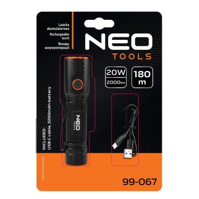 2. Wiederaufladbare USB-C-Taschenlampe mit 2000 lm und chinesischer LED-Beleuchtung