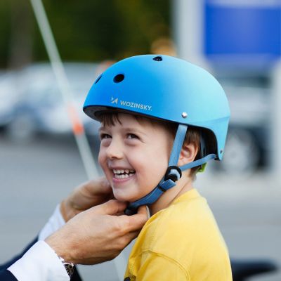 5. Wozinsky M BMX-/Scooter-Helm – Blauer Farbverlauf