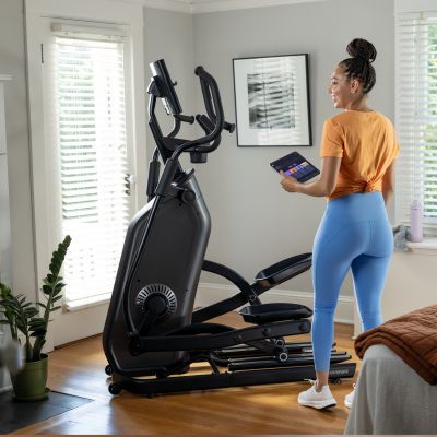 9. Schwinn Ellipsentrainer programmierbar Compact 590E 100955
