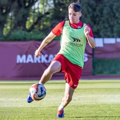 8. Yakima Jr. 100371D Grünes Fußball-Sport-Tag