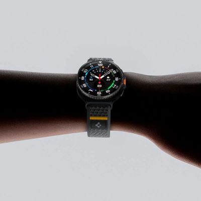 12. Spigen Athlex Air Strap für Samsung Galaxy Watch 40/44/46 mm - Schwarz und Gelb