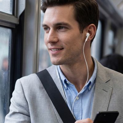 8. Acefast L13 In-Ear-Kopfhörer mit Kabel und USB-C-Mikrofon – Weiß
