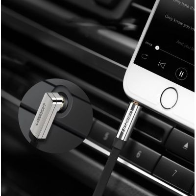 4. Ugreen AUX-Audiokabel 3,5 mm Miniklinke 0,5 m schwarz (AV119 10596)