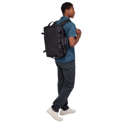 12. Thule Chasm TDSD301 Schwarze Sporttasche 30L Polyester Schwarz