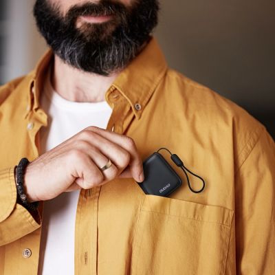 4. Dudao K22+ Ultrakompakte Powerbank 10000 mAh 22,5 W USB-C mit Anhänger/Kabel - Grau