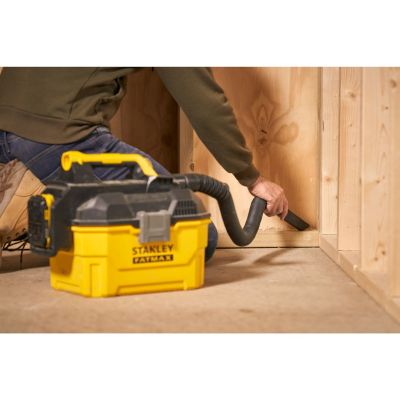 9. Stanley FATMAX SFMCV002B-XJ Staubsauger, 7,5-Liter-Trommelsauger, beutellos, für Trocken- und Nasssauganlagen