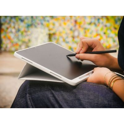 11. Wacom MOVINKPAD 11 Zoll Hülle mit Ständer
