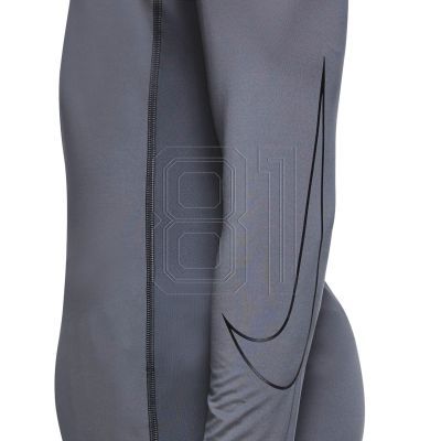 3. Nike Compression M Thermoshirt DD1990-068