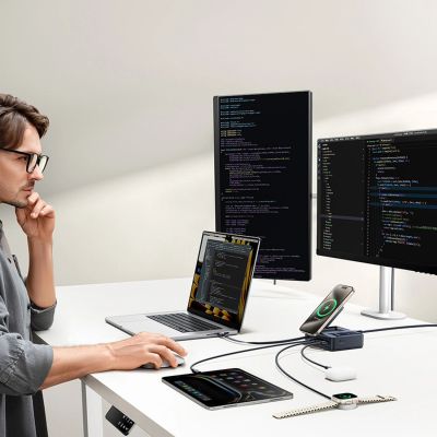 9. Baseus NOMOS 140W Qi2 5-in-1 Kabellose Ladestation mit einziehbarem USB-C-Kabel und Digitalanzeige – Schwarz