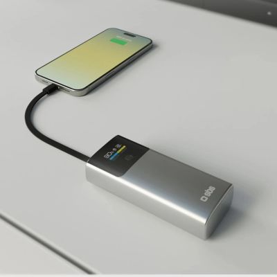 8. SBS 10000 mAh PD 20 W Powerbank mit LCD-Display und integriertem USB-C-Kabel - Grau