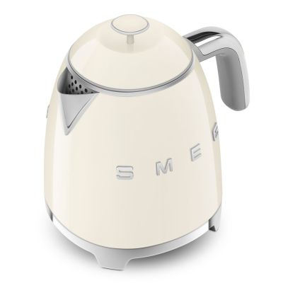 32. SMEG KLF05CREU Mini-Creme-Wasserkocher mit 0,8 l Fassungsvermögen