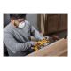 6. DeWALT DCW220NT-XJ Tragbarer Bandschleifer, Schwarz, Gelb