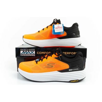10. Skechers Max Cushioning M 220932/ORBK Laufschuhe