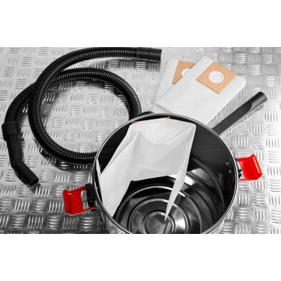 4. Graphite 58GE124 Staubsauger