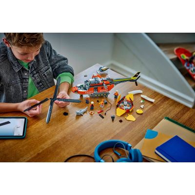 12. LEGO City 60503 Hubschrauber der Küstenwache