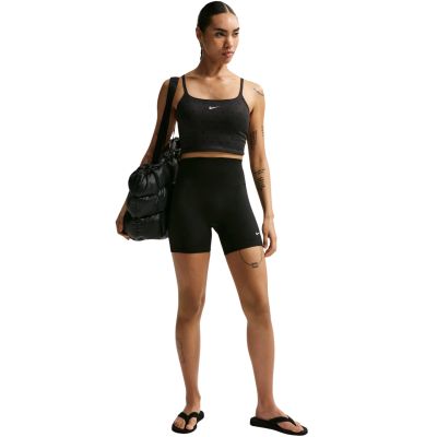 7. Nike One Damenshorts Schwarz IO0809 010