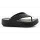 7. Crocs Getaway Platform Flip Schwarz W 209410-001