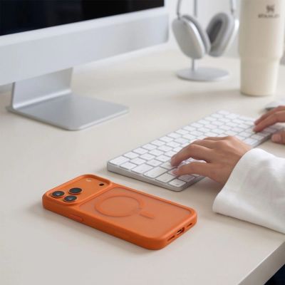 6. Tech-Protect Magmat Magsafe CC Hülle für iPhone 18 Pro Max / 17 Pro Max – Mattorange