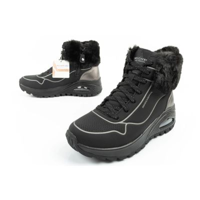 17. Skechers Uno Rugged Damen Sportschuhe isolierte Winterstiefel