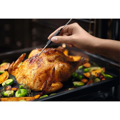 3. Dampfgarer mit Dampffunktion SteamBake ELECTROLUX EOD6F77WZ, schwarze Selbstreinigung, Katalyse, Soft-Close-Funktion