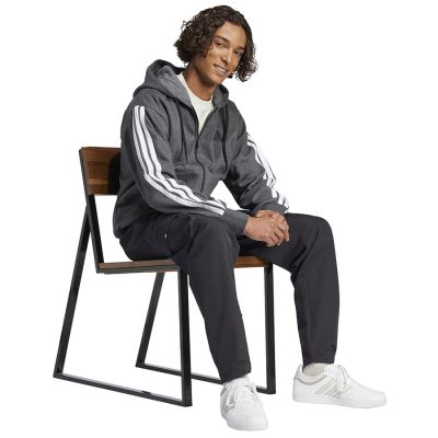 3. adidas Essentials Fleece-Hoodie JL9824