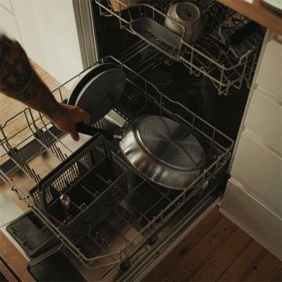 8. Fiskars 1072312 Functional Form Pfanne 280 mm Connoisseur's Bratpfanne Rund