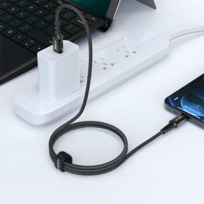 4. Acefast C1-01 Lightning – USB-C MFi PD-Kabel 30 W 3 A 480 Mbit/s 1,2 m – Schwarz