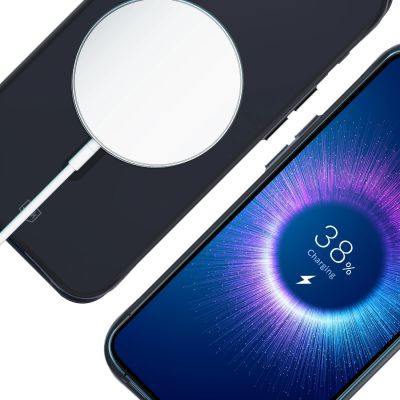 6. 3mk Smoke MagCase Hülle mit MagSafe für iPhone 14 Plus – durchscheinend
