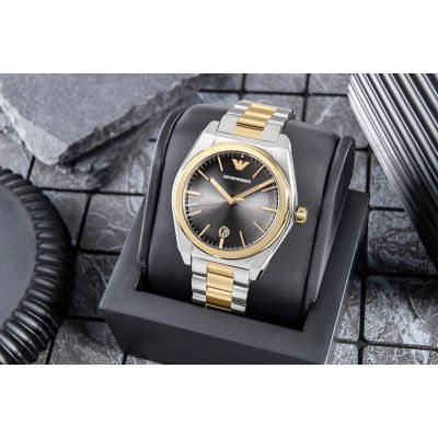5. Emporio Armani Frederico Herrenuhr AR11715 + Box