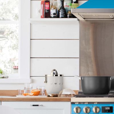 5. Smeg CJF11WHEU Elektrische Zitruspresse 70W Weiß