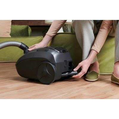 55. Hoover HE120PET 011 7809079 2,5-Liter-Staubsauger mit Trockenfunktion und 700-Watt-Staubbeutel