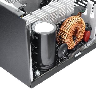 6. Thermaltake Smart BX1 PS-SPD-0650NNSABE-1 Netzteil (650W; Aktiv; 120mm)