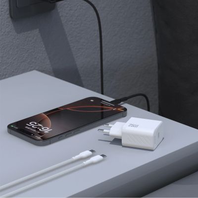 2. Dudao A27CEU PD 25W GaN SB-C Wandladegerät mit USB-C-Kabel – Weiß