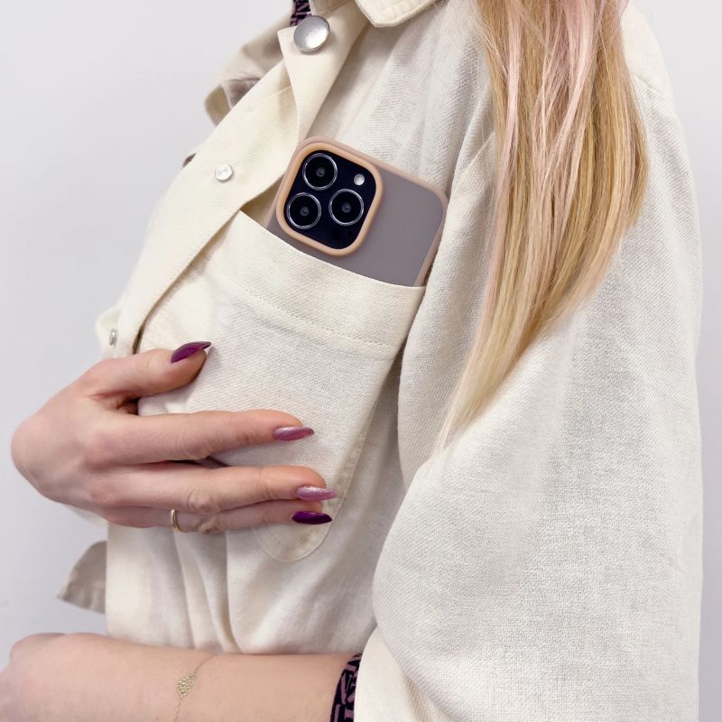 12. Kingxbar Plain Series Hülle für iPhone 13 Pro Max Silikonhülle grau