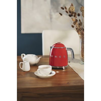12. SMEG Wasserkocher (KLF05RDEU) Mini 0,8L rot
