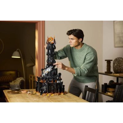 38. LEGO Icons 10333 – Der Herr der Ringe: Barad-dûr