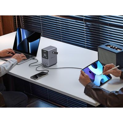 4. Ugreen Nexode Powerbank 48000 mAh Lithium Grau