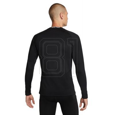 2. Nike Pro Warm T-Shirt M FB7982-010