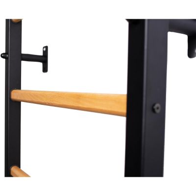 11. Turnwandbarren aus Holz und Metall mit 4 Griffen und Bank, Modell 200B