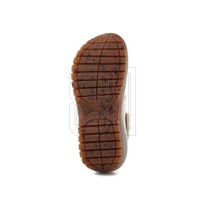 7. Crocs Classic Mega Crush Clog W 207989-214