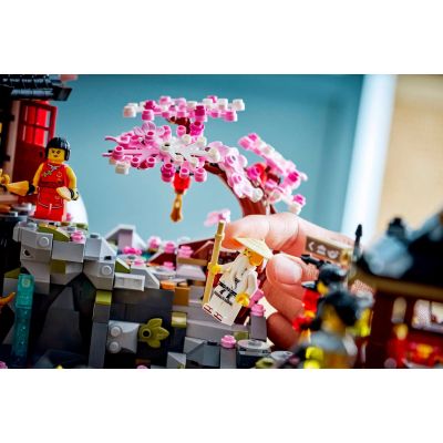 17. LEGO 71861 Ninjago – Altstadt – 15. Jubiläum
