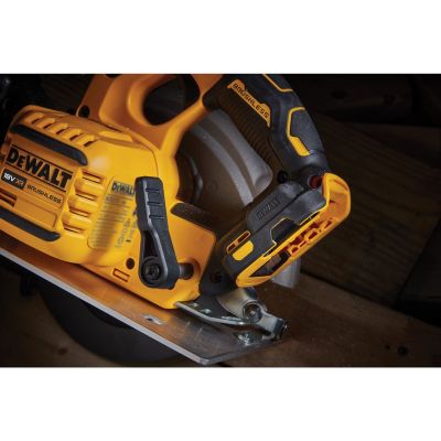 15. DeWALT DCS573NT-XJ Tragbare Kreissäge