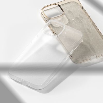 7. Ringke Slim Case für iPhone 14 Plus ultradünne halbtransparente Hülle
