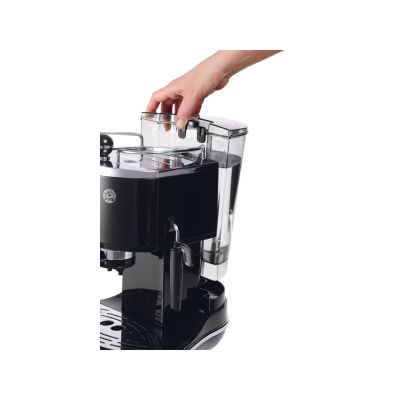 10. DeLonghi Icona ECO 311.BK (1100W; schwarz) Espressomaschine