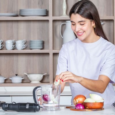 9. Black+Decker BXHBA1501E Stabmixer