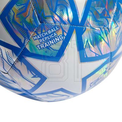 4. Football adidas UCL Training IN9326