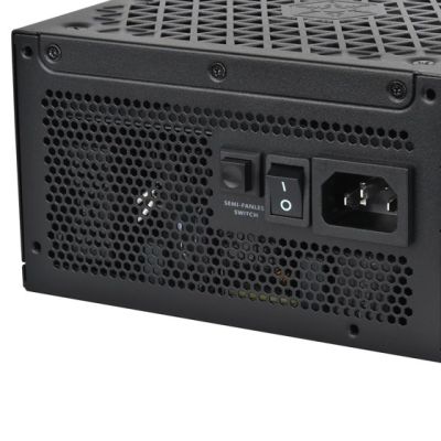 13. Silverstone DA1000R Gold Netzteilmodul 1000 W 20+4 Pin ATX Schwarz